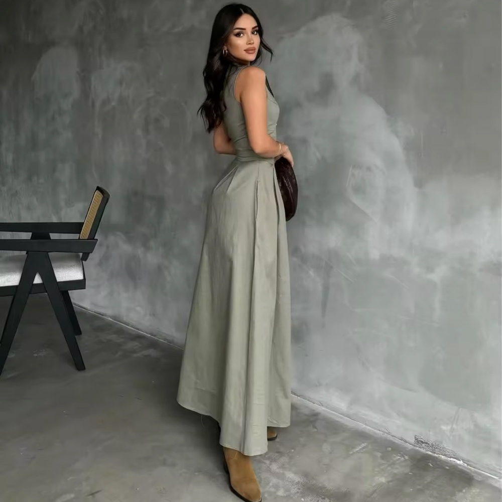 Brand new Maxi dress size M